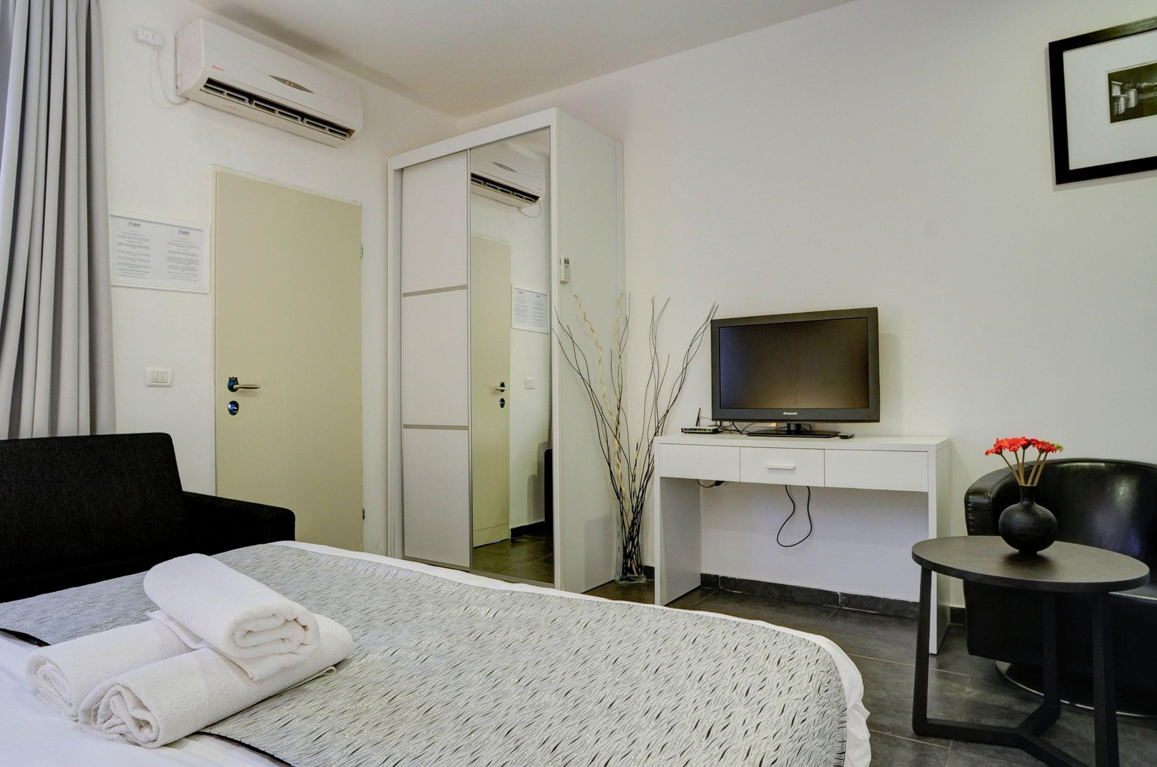Geula Suites By Raphael Hotels Tel Aviv Exteriör bild