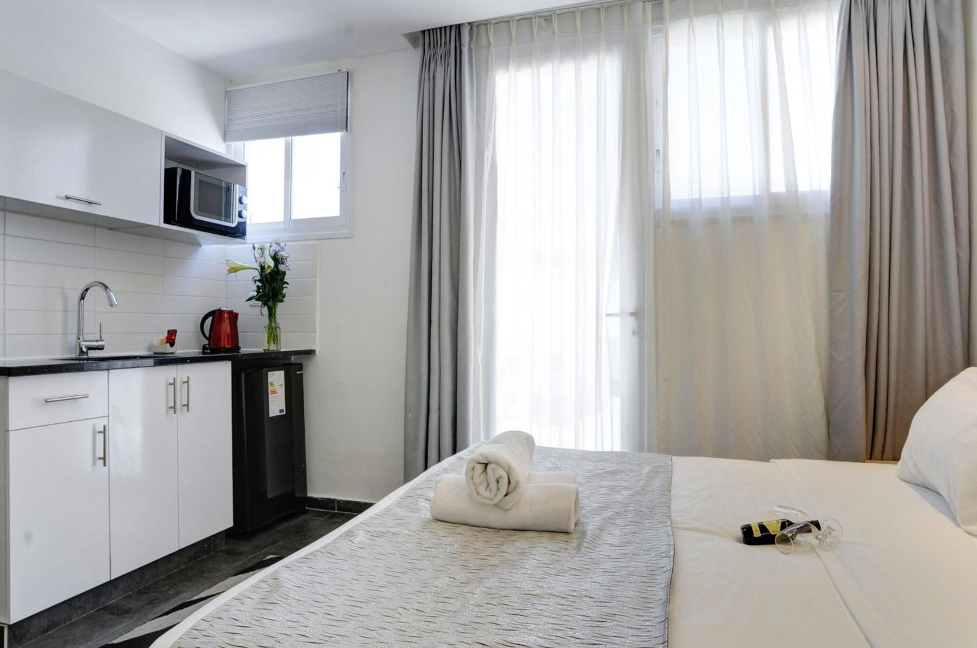 Geula Suites By Raphael Hotels Tel Aviv Rum bild